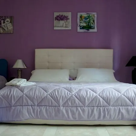 Bed & Breakfast Sole E Luna Oliena